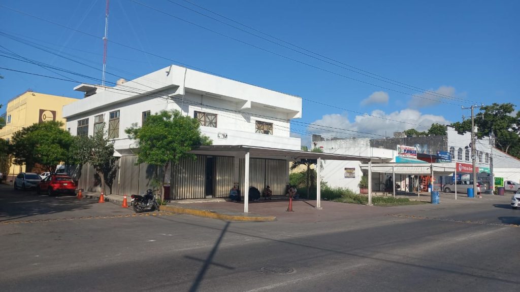 Exterior Playa del Carmen INM office